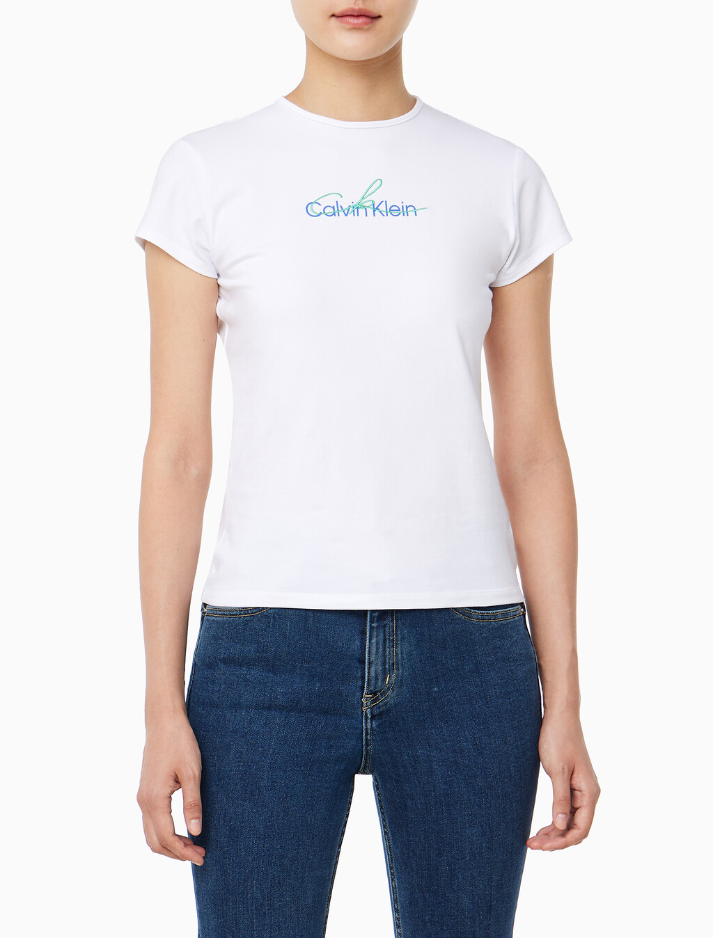 Buy 여성 슬림 스크립 CK로고 반팔 티셔츠 in color BRILLIANT WHITE