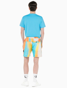 Buy 남성 올오버 그래픽 프린트 쇼츠 in color ANCIENT WHITE/EGGSHELL