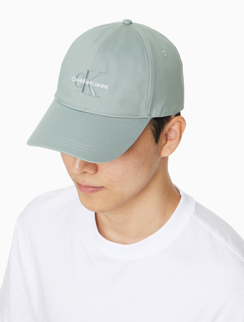 Buy 남녀공용 CKJ 모노그램 엠브로이더리 볼캡 in color KHAKI GREY