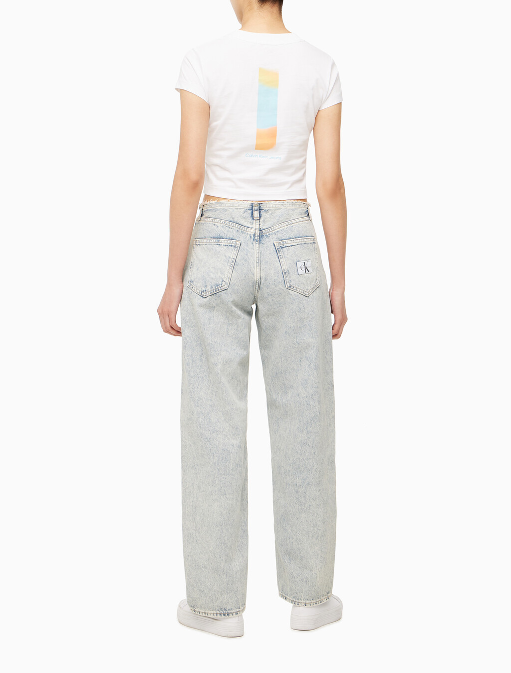 Buy 여성 90's 스트레이트핏 라이트블루 데님 in color CHALKY BLUE