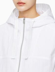 Buy 여성 패커블 윈드 브레이커 in color BRIGHT WHITE