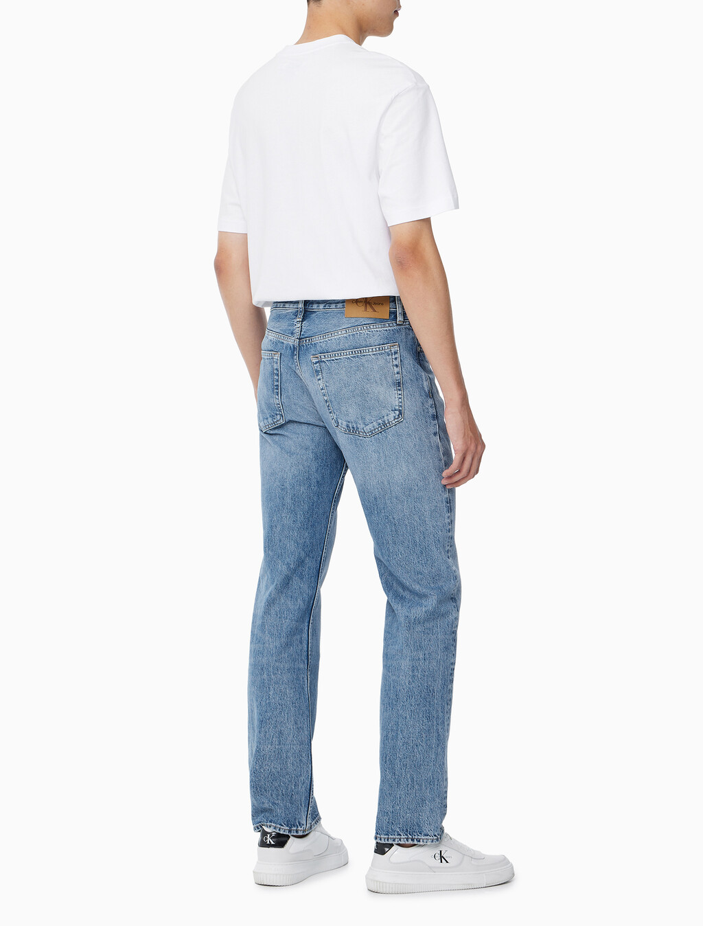 Buy 남성 스탠다드 스트레이트핏 미드블루 이탈리안 데님 in color MID BLUE BACK EMBRO