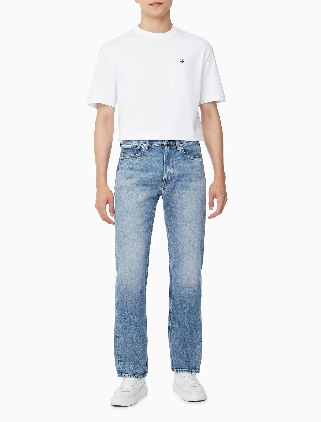 Buy 남성 스탠다드 스트레이트핏 미드블루 이탈리안 데님 in color MID BLUE BACK EMBRO