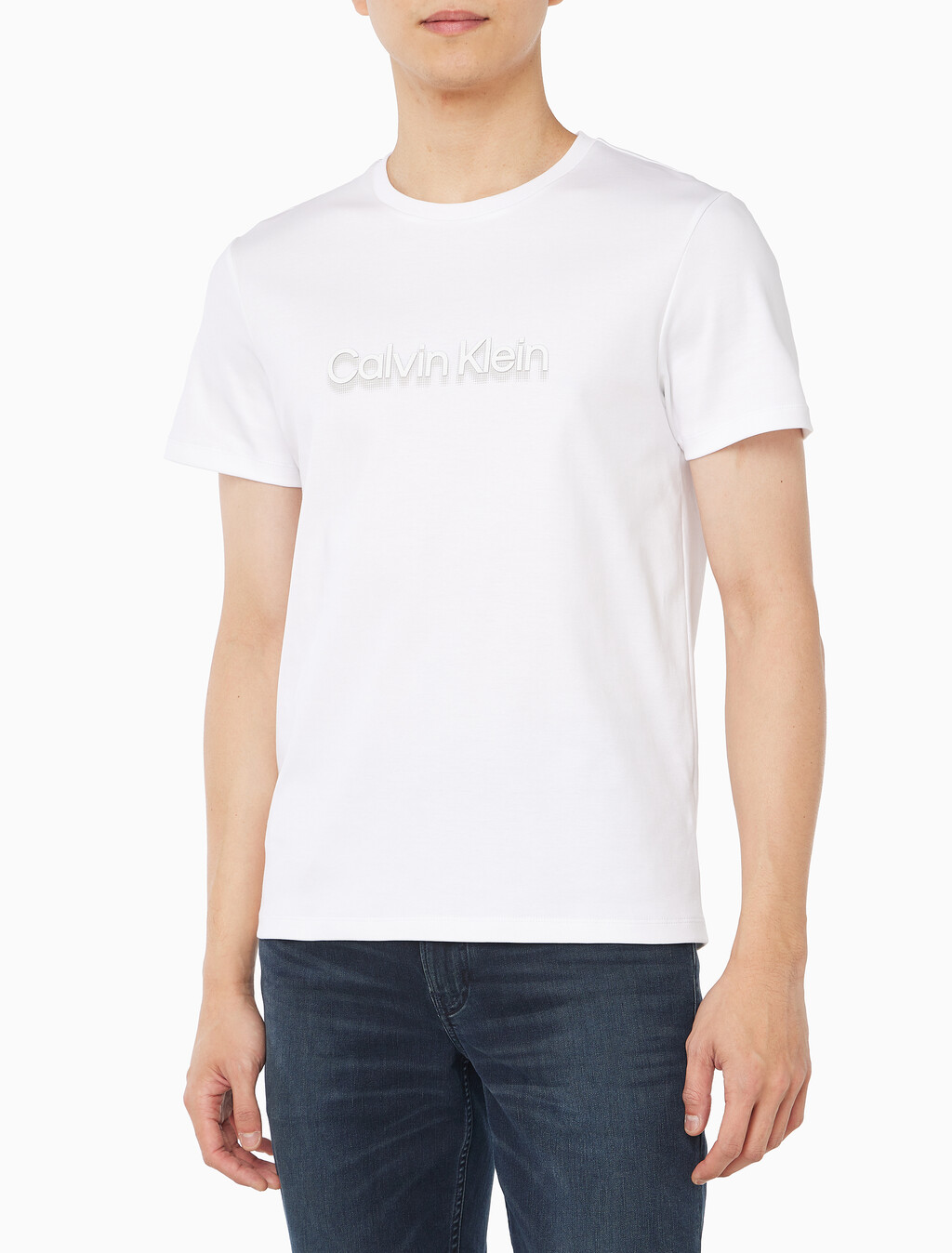 Buy 슬림핏 캘빈클라인 로고 티 in color BRIGHT WHITE