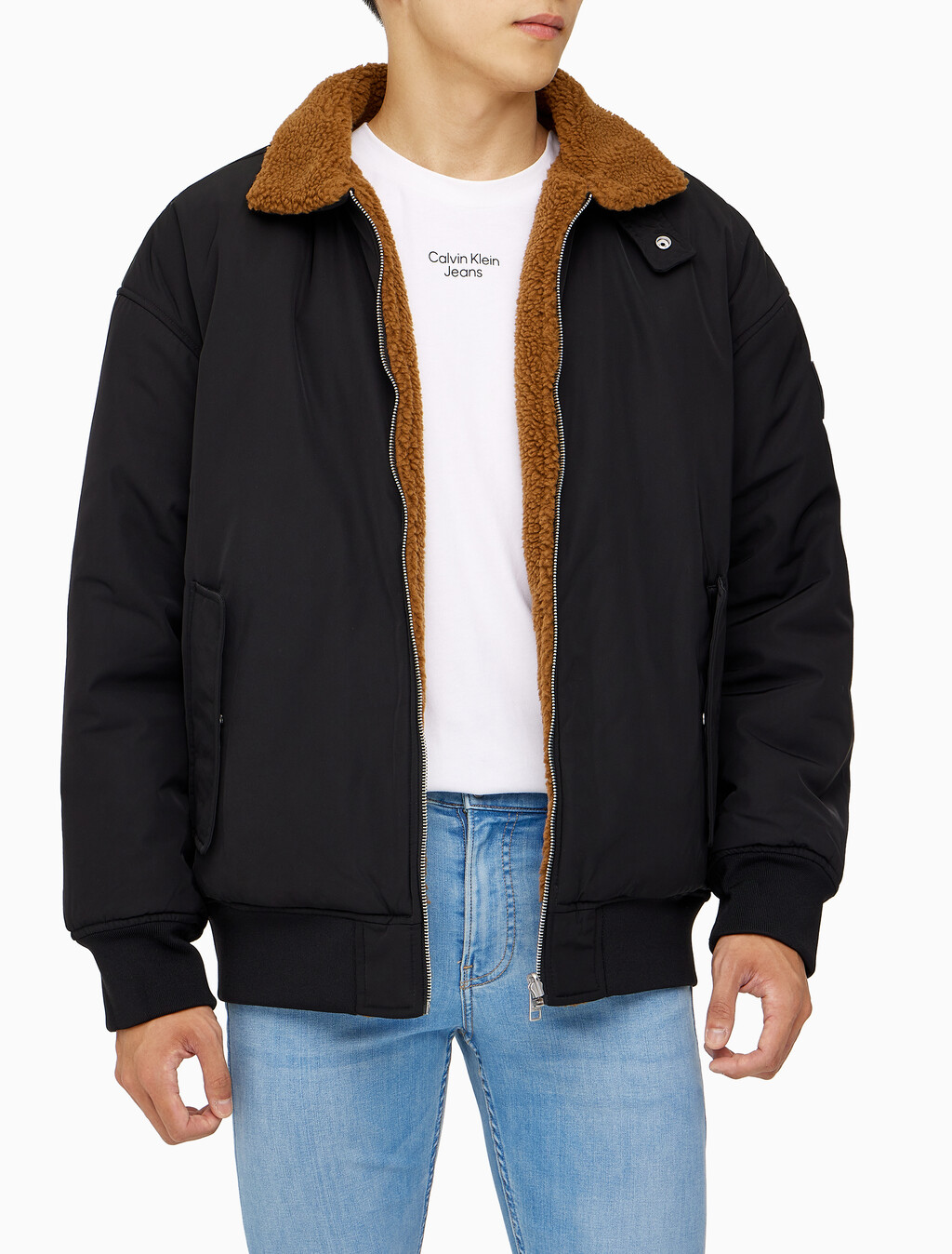 Buy 남성 리버서블 쉐르파 봄버 in color CK BLACK