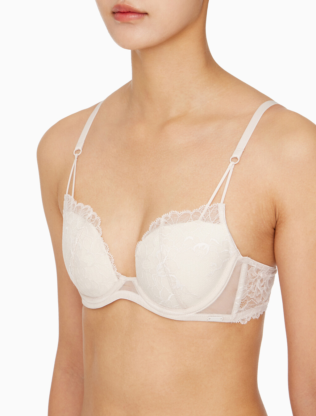 Buy 여성 CK 블랙 브라이덜 AF 라이틀리 라인드 플런지 브라 in color PINK IVORY