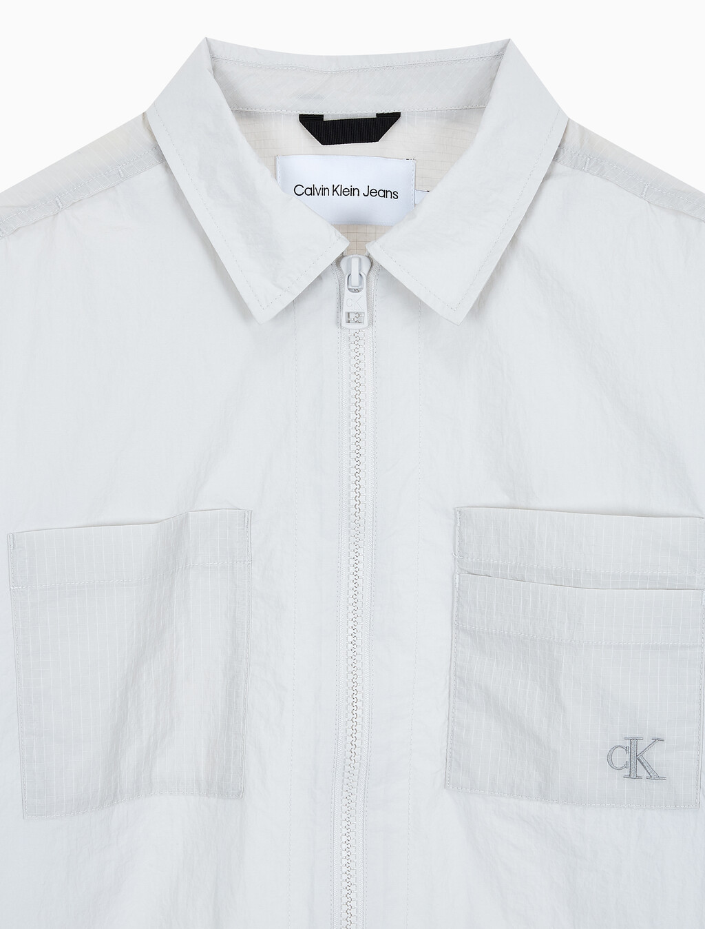 Buy 남성 릴렉스핏 디테처블 유틸리티 셔츠 in color WHITE