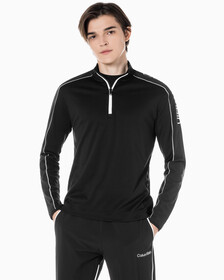Buy 남성 레귤러핏 1/4 ZIP 롱슬리브 탑 in color BLACK