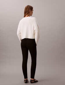 Buy 여성 미드라이즈 스키니 데님 in color BLACK