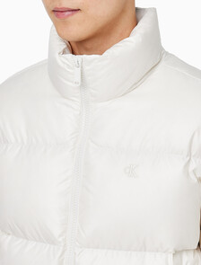 Buy 남녀공용 스탠드 카라 글로시 다운 푸퍼 자켓 in color WHITE