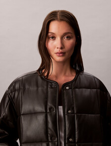 Buy 여성 폭스 레더 퀼팅 자켓 in color BLACK