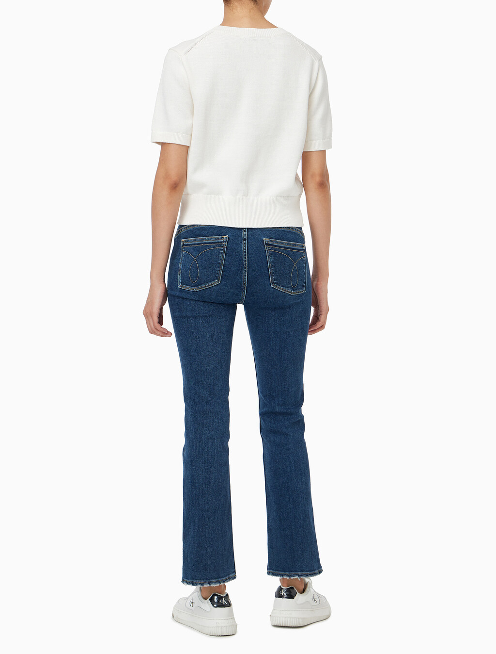 Buy 여성 청키 코튼 그래픽 풀오버 in color ANCIENT WHITE