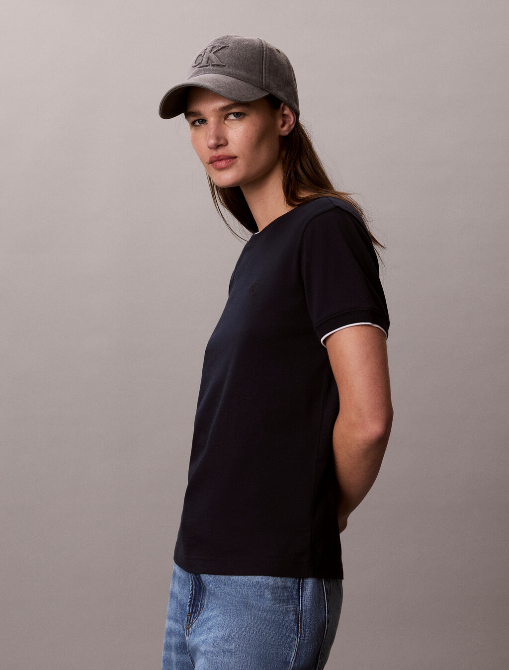 Buy 여성 콘트라스트 트림 코튼 모달 크루넥 티 in color DARK SAPPHIRE