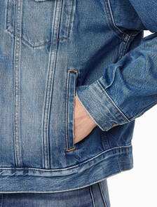 Buy 남성 레귤러핏 90's 미드블루 워시 데님 자켓 in color WASHED EMERALD