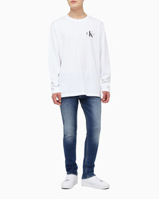 Buy 남녀공용  베이직 로고 긴팔 티셔츠 in color BRIGHT WHITE