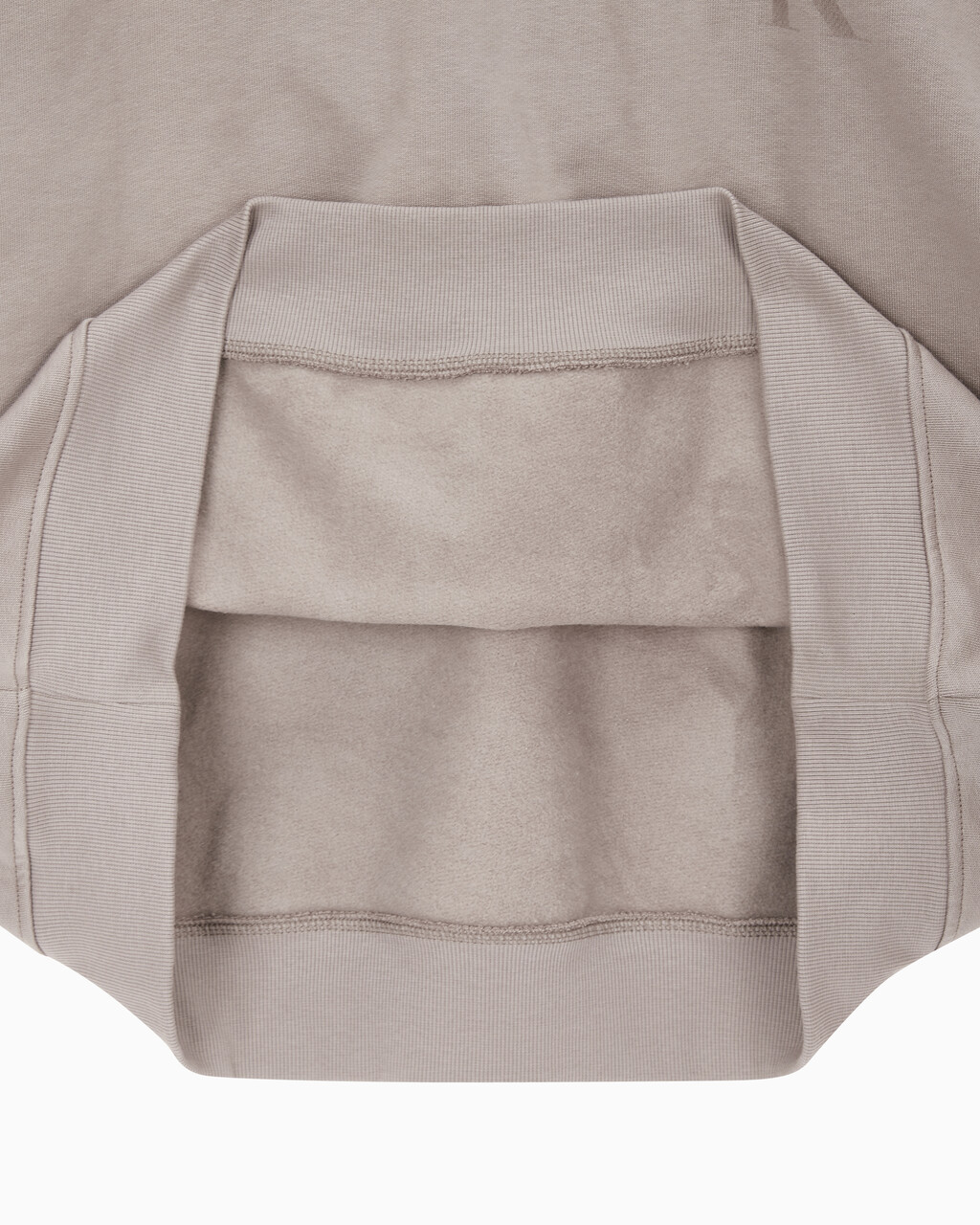 Buy 남녀공용 모노그램 로고 하프 집업 스웨트셔츠 in color PERFECT TAUPE
