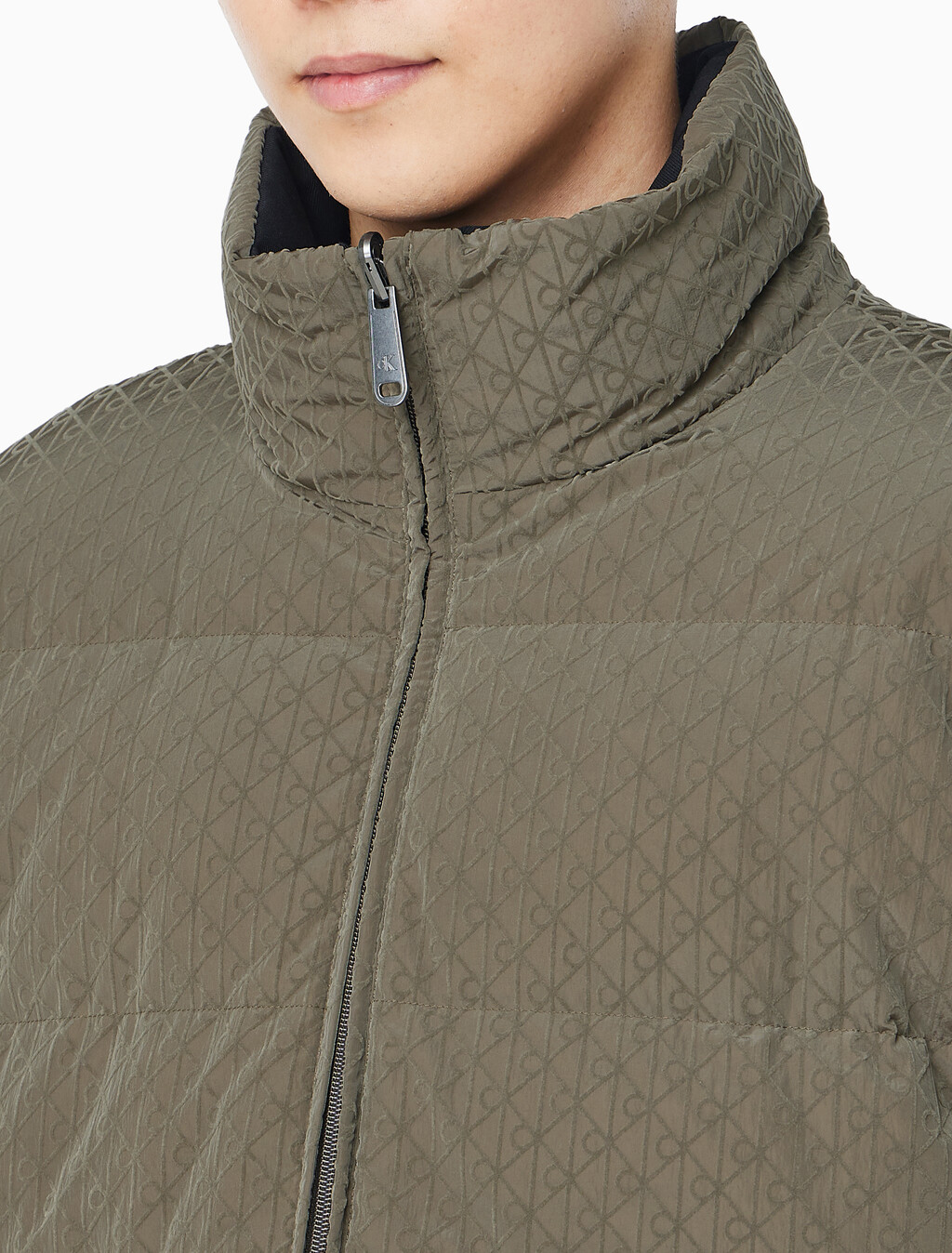 Buy 남성 나일론 리버서블 올오버프린트 다운 푸퍼 자켓 in color BUNGEE CORD