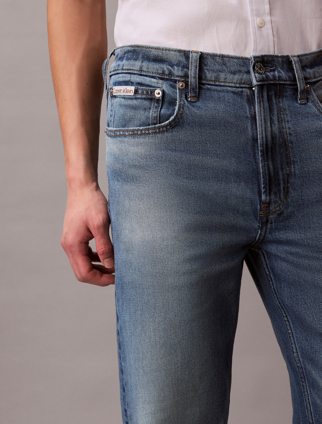 Buy 90S 스트레이트핏 진 in color Mid blue