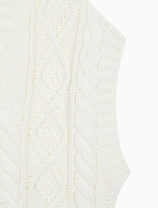 Buy 여성 바시티 케이블 베스트 in color WHITE