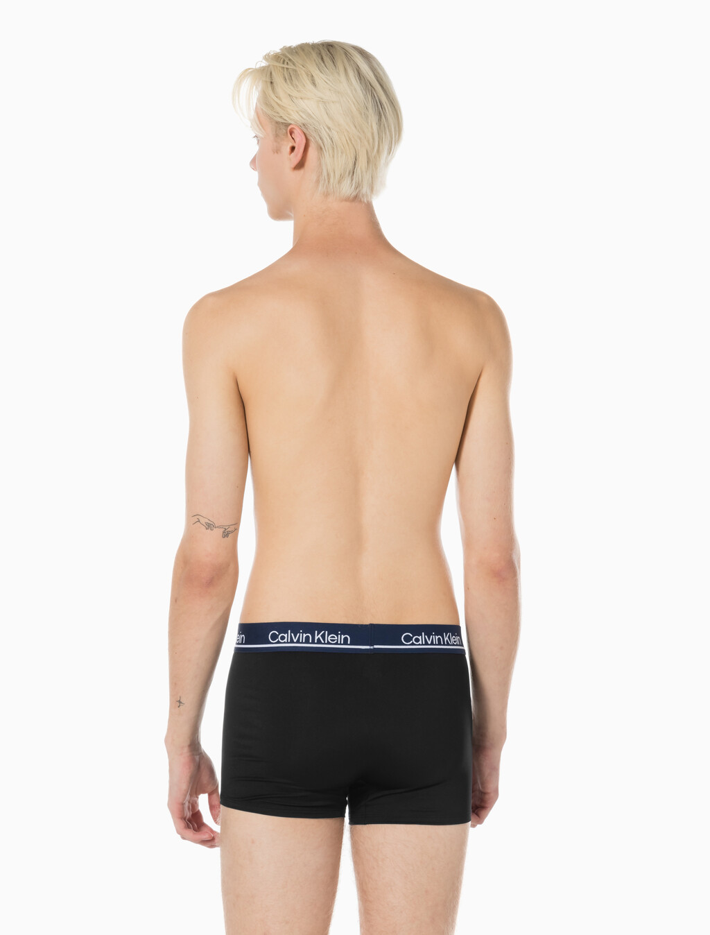 Buy 남성 CK 마이크로 플러스 로우 라이즈 드로즈 3PK in color SILVER/NAVY/BLACK