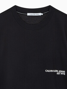 Buy 남성 릴렉스핏 CK 스프레이 로고 반팔 티셔츠 in color CK BLACK