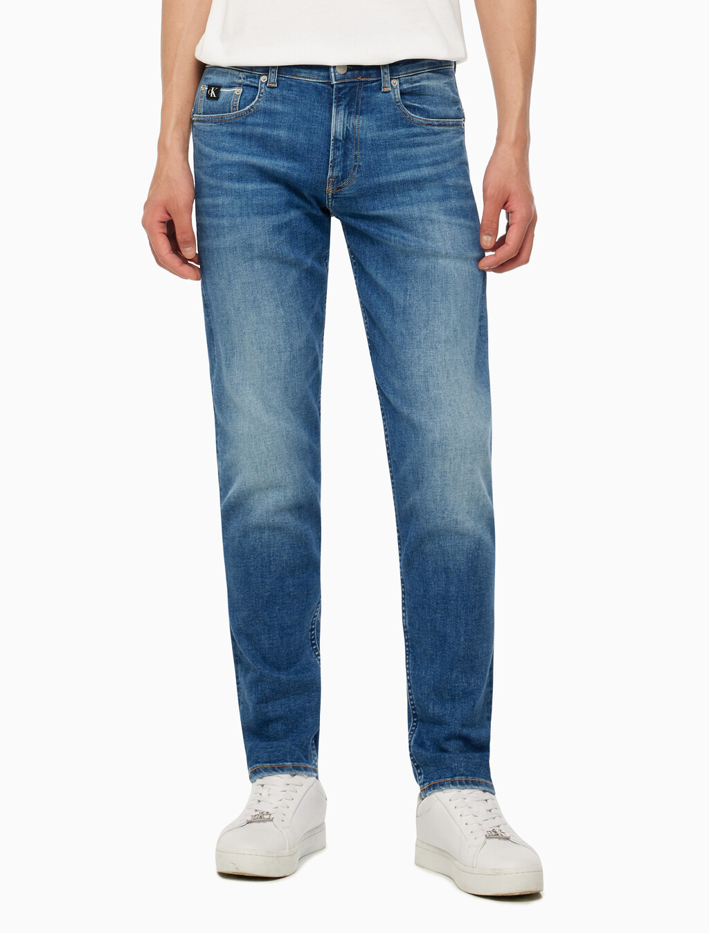 Buy 남성 바디 테이퍼핏  미드블루 이탤리언 데님 in color MID BLUE BACK EMBRO
