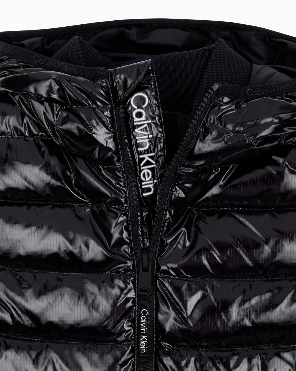 Buy 여성 슬림핏 다운 베스트 in color BLACK