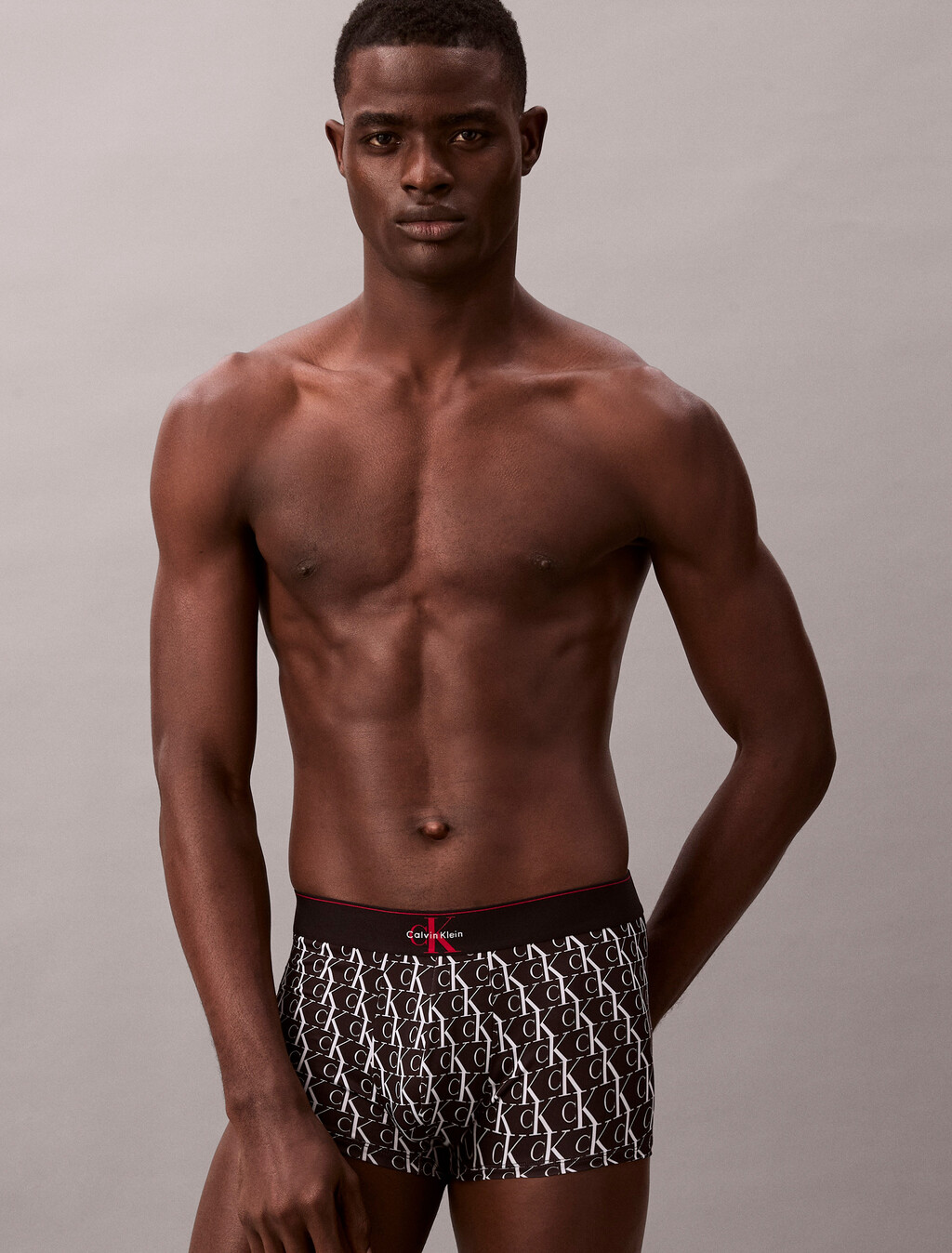 Buy 남성 CK 그래픽 마이크로 로우 라이즈 트렁크 in color BLACK PRINT