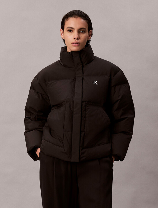 여성 숏 렝스 스탠드 카라 푸퍼