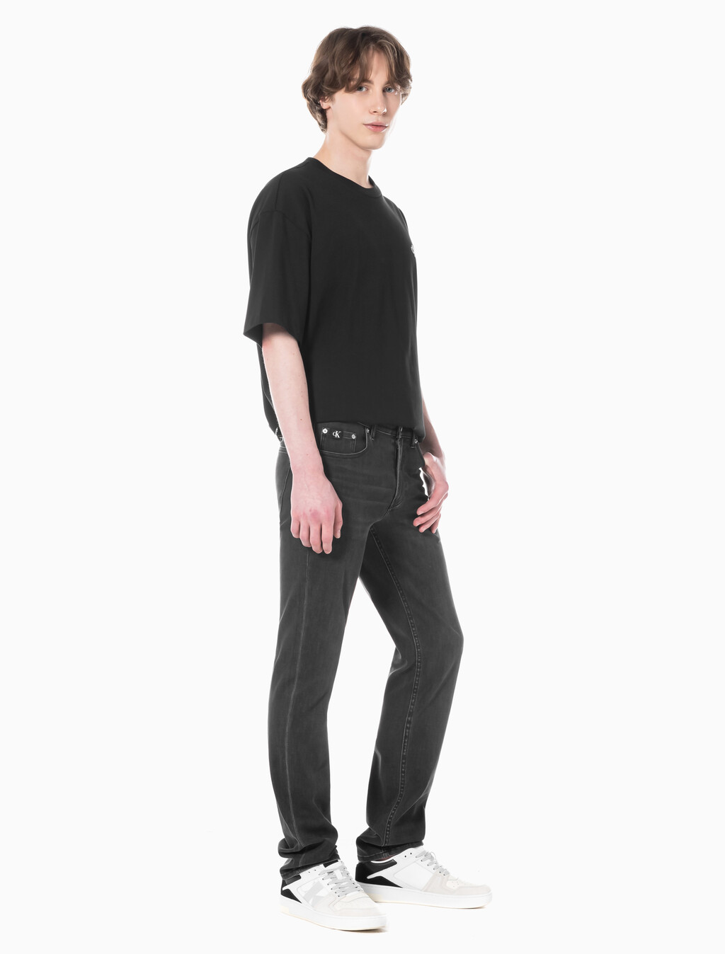 Buy 남성 바디핏 블랙 37.5 기능성 데님 in color WASHED BLACK LOGO LACE