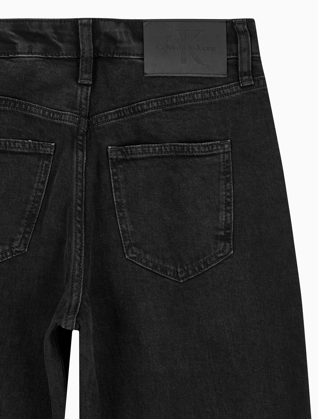 Buy 여성 90's 스트레이트핏 블랙 데님 in color WASHED BLACK LOGO LACE