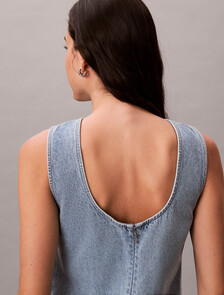 Buy 여성 슬리브리스 데님 드레스 in color Light Blue