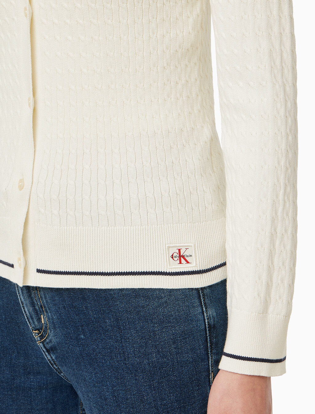 Buy 여성 우븐라벨 케이블 가디건 in color TOFU