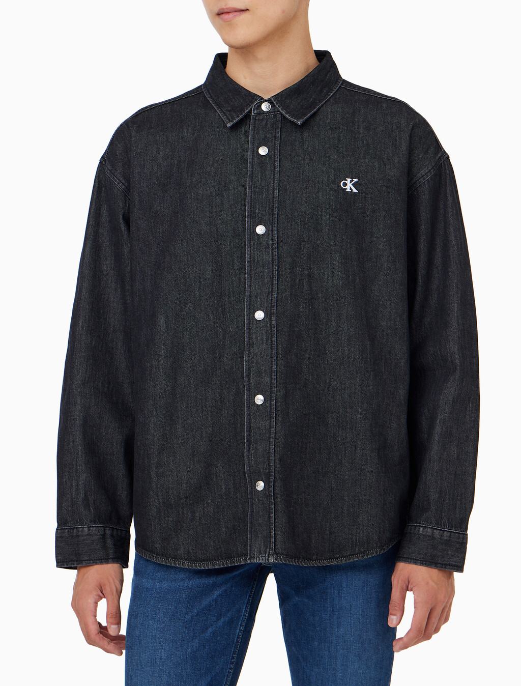 Buy 남성 릴렉스핏 데님 셔츠 in color WASHED BLACK LOGO LACE