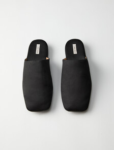 Buy HUGH-RASO-ATTILIO in color BLACK