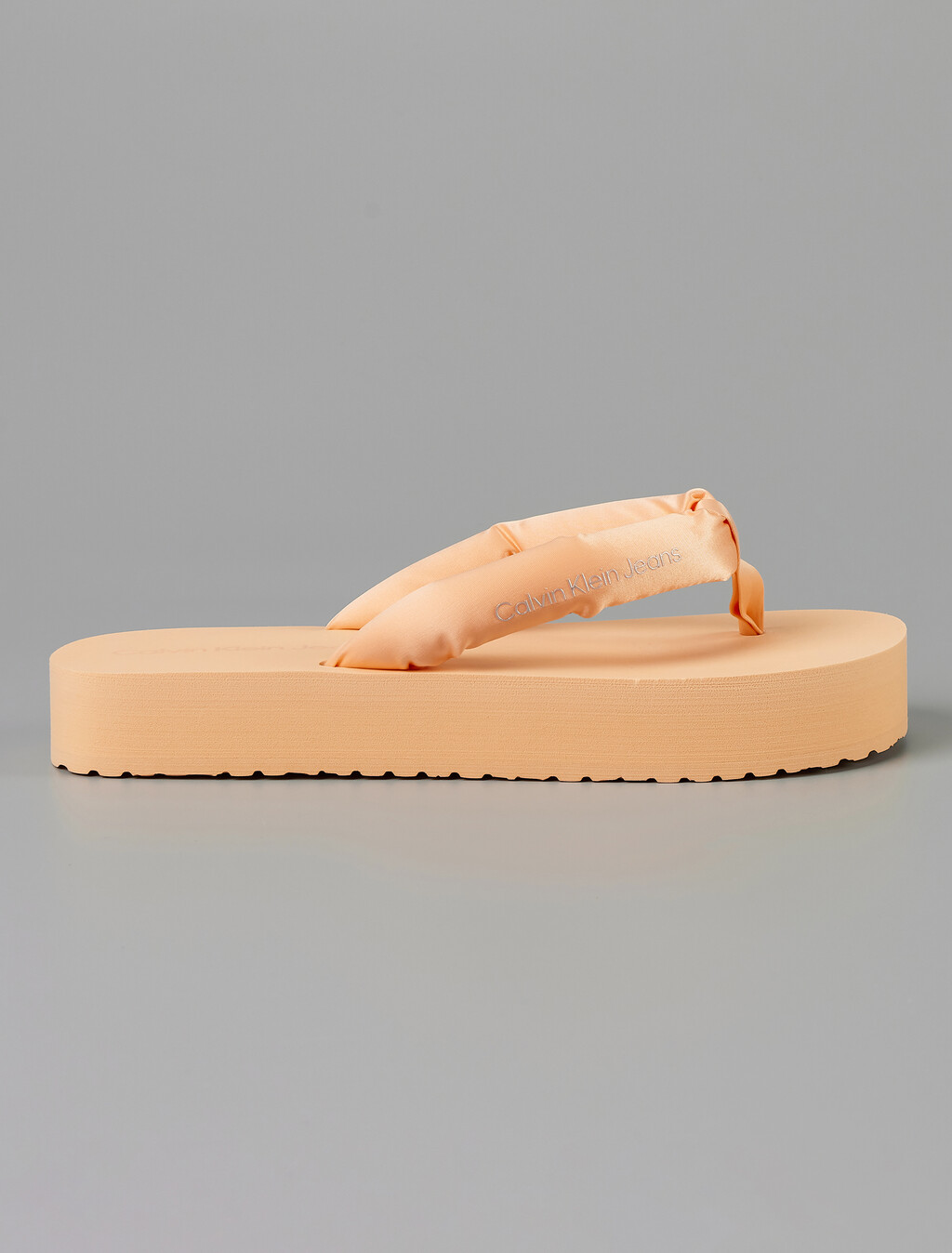 Buy 여성 라이덴 플랫폼 플립 플랍 in color PEACH