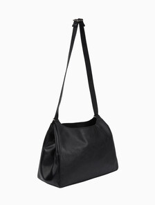 Buy 여성 CKJ 신치드 PU 컨버터블 숄더백 in color BLACK