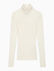 Buy 여성 에센셜 터틀넥 풀오버 스웨터 in color WHITE