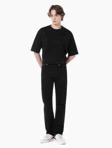 Buy 남성 스탠다드 스트레이트핏 블랙 데님 in color BLACK