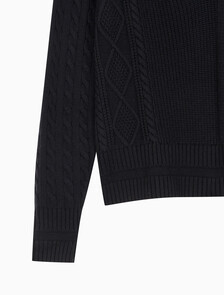 Buy 여성 케이블 인터레스트 브이넥 풀오버 울 스웨터 in color CK BLACK