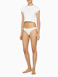 Buy 여성 CK 아이디얼 코튼 로우라이즈 비키니 in color WHITE