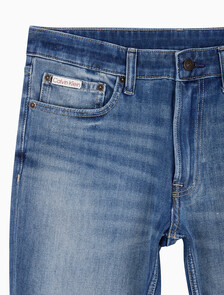 Buy 남성 슬림핏 트레일블레이즈 진 in color Mid blue