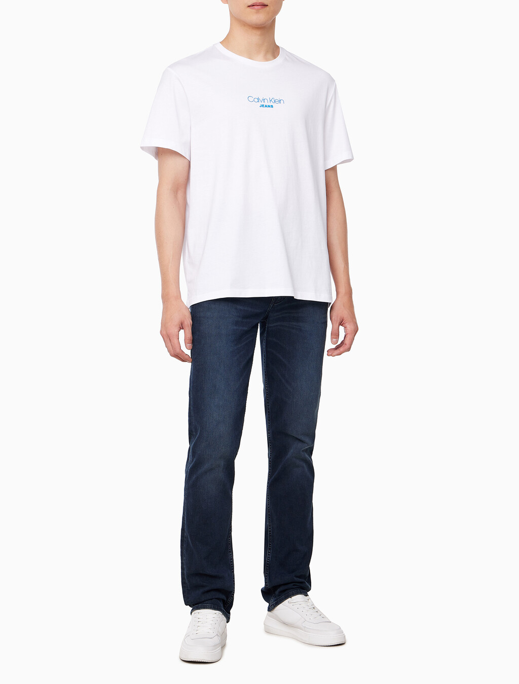 Buy 남성 레귤러핏 그래픽 워시 반팔 티셔츠 in color BRILLIANT WHITE