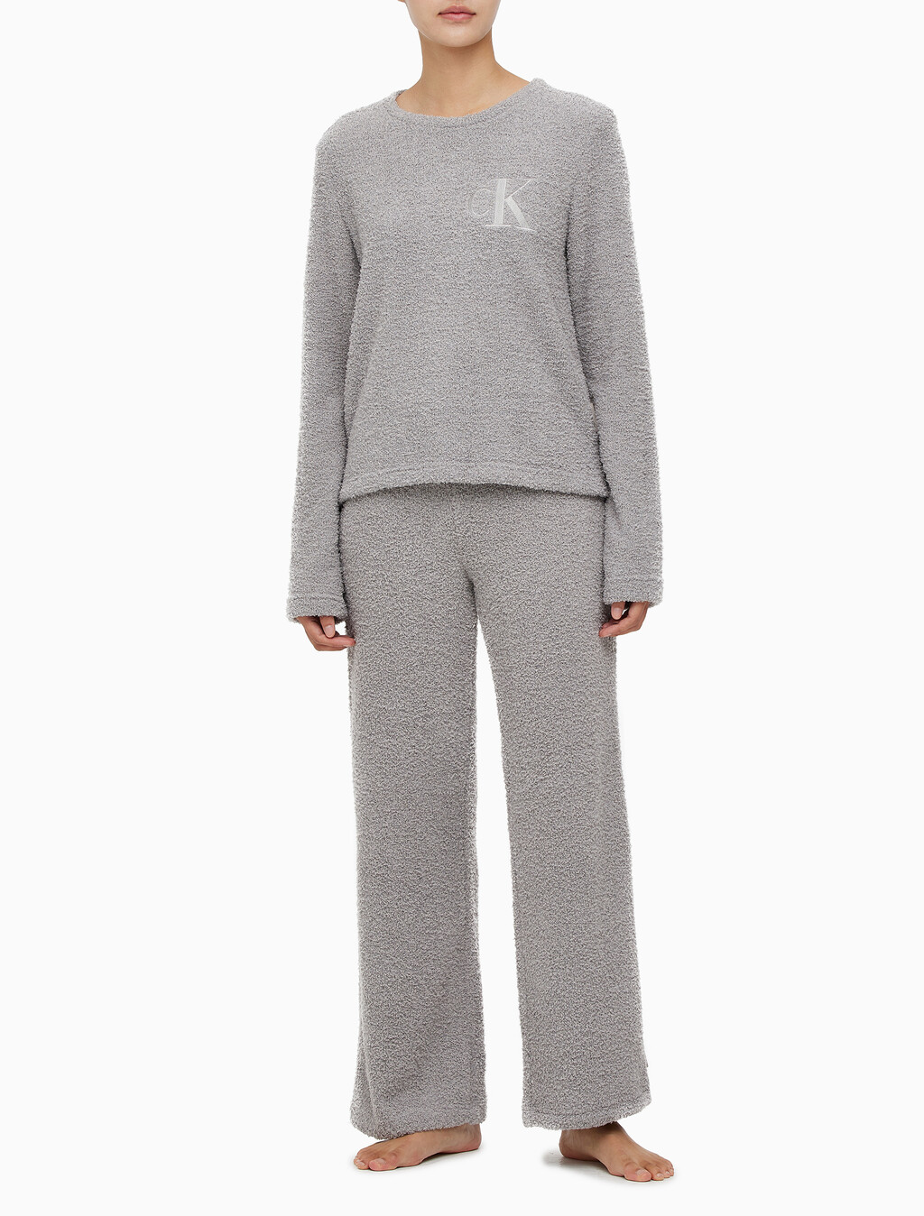 Buy 여성 플러쉬 팬츠 in color GREY PURPLE