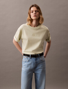 Buy 여성 리퀴드 CK 모노로고 반팔 티셔츠 in color ALOE WASH