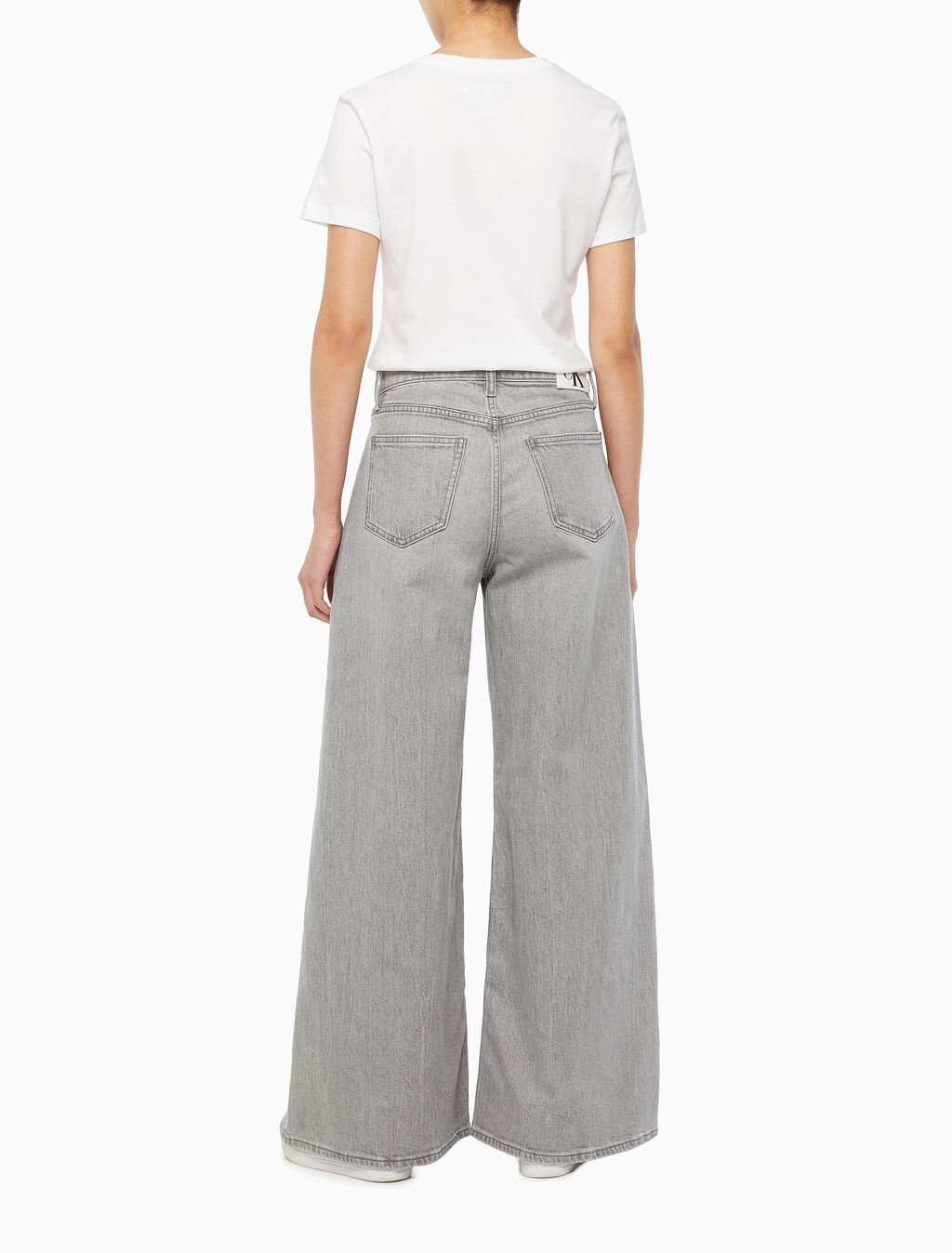 Buy 여성 로우라이즈 루즈핏  그레이  데님 in color GREY STEPPED RELEASE HEM