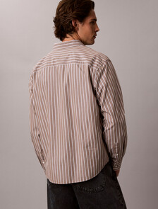 Buy 남성 그래픽 워시드 포플린 릴렉스 셔츠 in color Brown