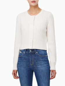 Buy 여성 크롭 케이블 가디건 in color WHITE