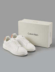 Buy 여성 미네르바 청키 레더 레이스업 컵솔 스니커즈 in color White /Beige