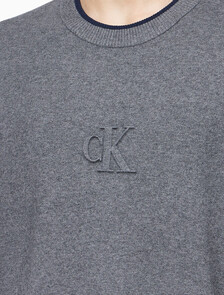 Buy 남성 엠보스드 로고 크루넥 스웨터 in color MEDIUM GREY HEATHER